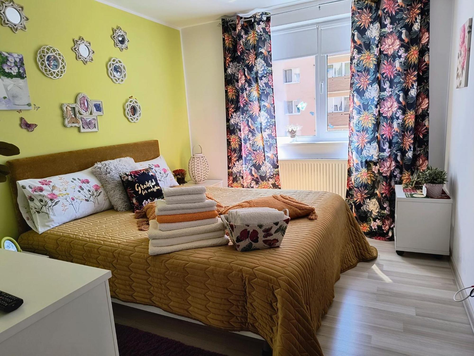 Sweet Butterflies Residence Braşov Buitenkant foto